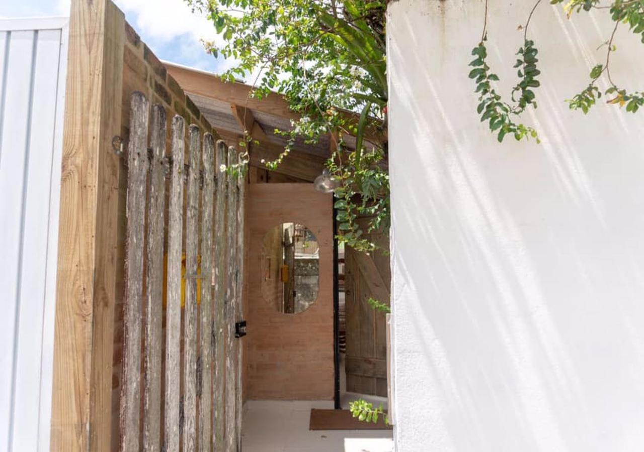 Suites Encantarias Entrada Indep Itagua 5M A Pe Praia Grande E Tenorio Temos Copa P Cafe Ubatuba Exterior foto